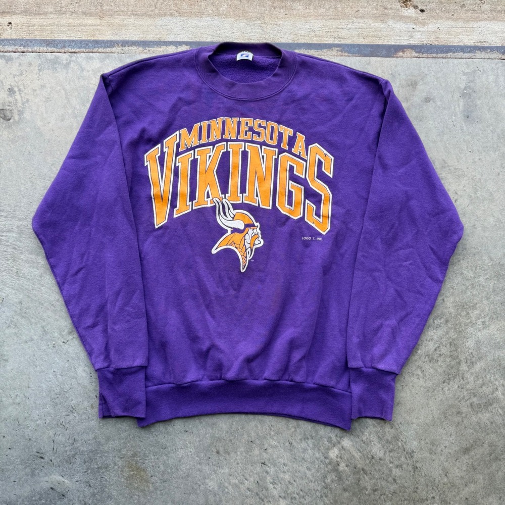 Vintage Logo 7 Minnesota Vikings Sweatshirt Purple Crewneck Made in USA Mens M